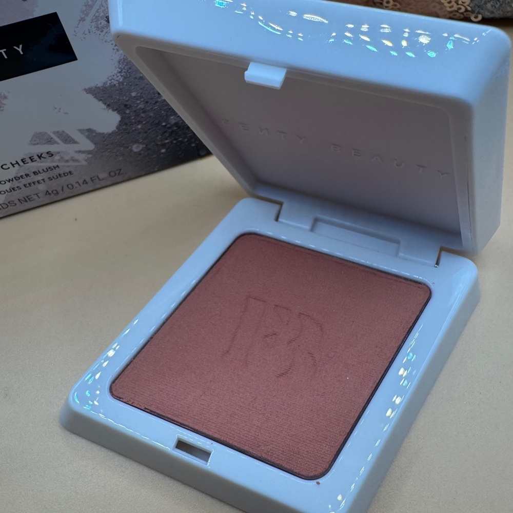 Fenty beauty fenty cheeks suede powder blush - sundress szn 05 - Picture 5 of 5